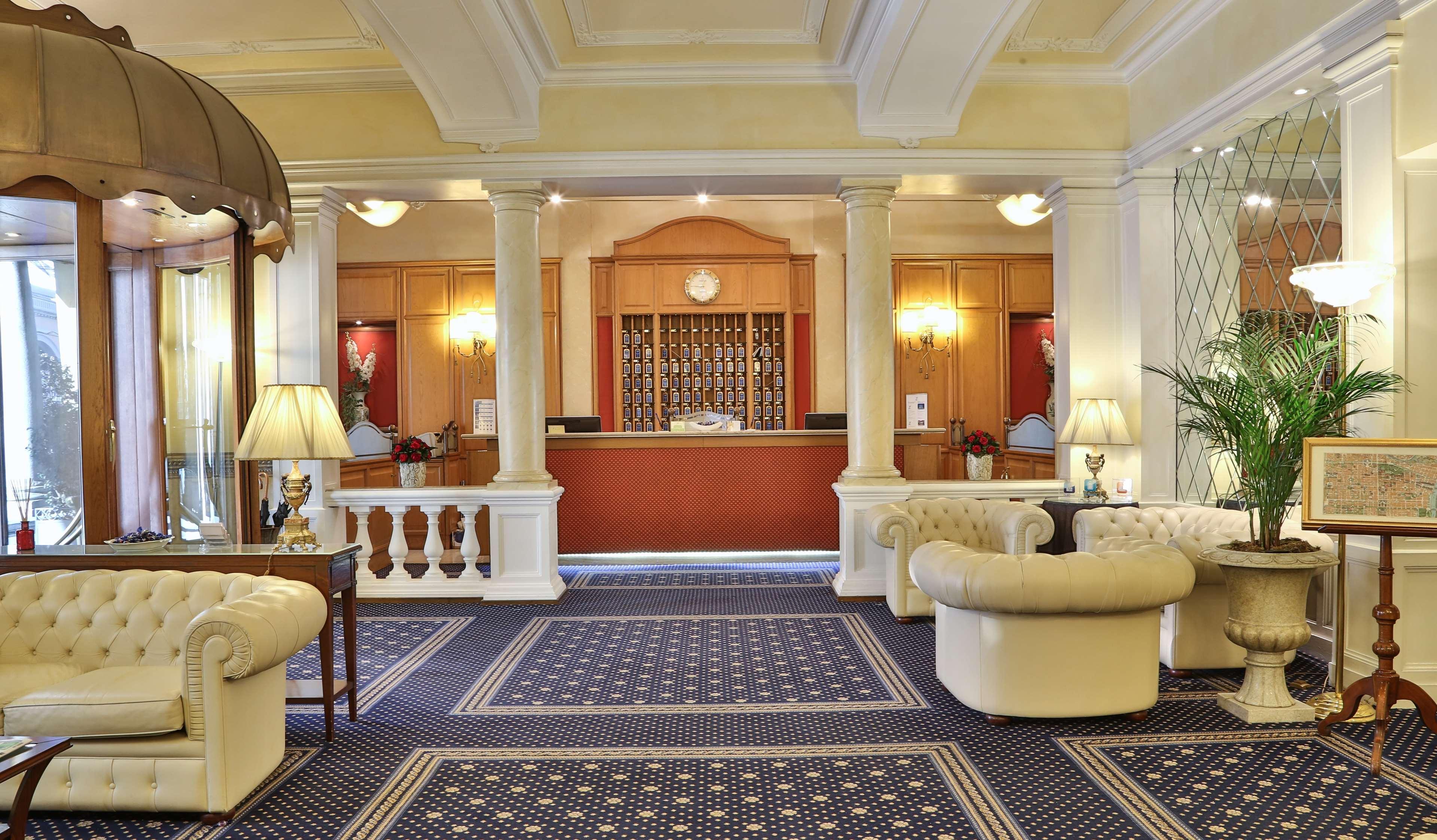 ベスト ウェスタン プラス ホテル ジェノバ トリノ エクステリア 写真
